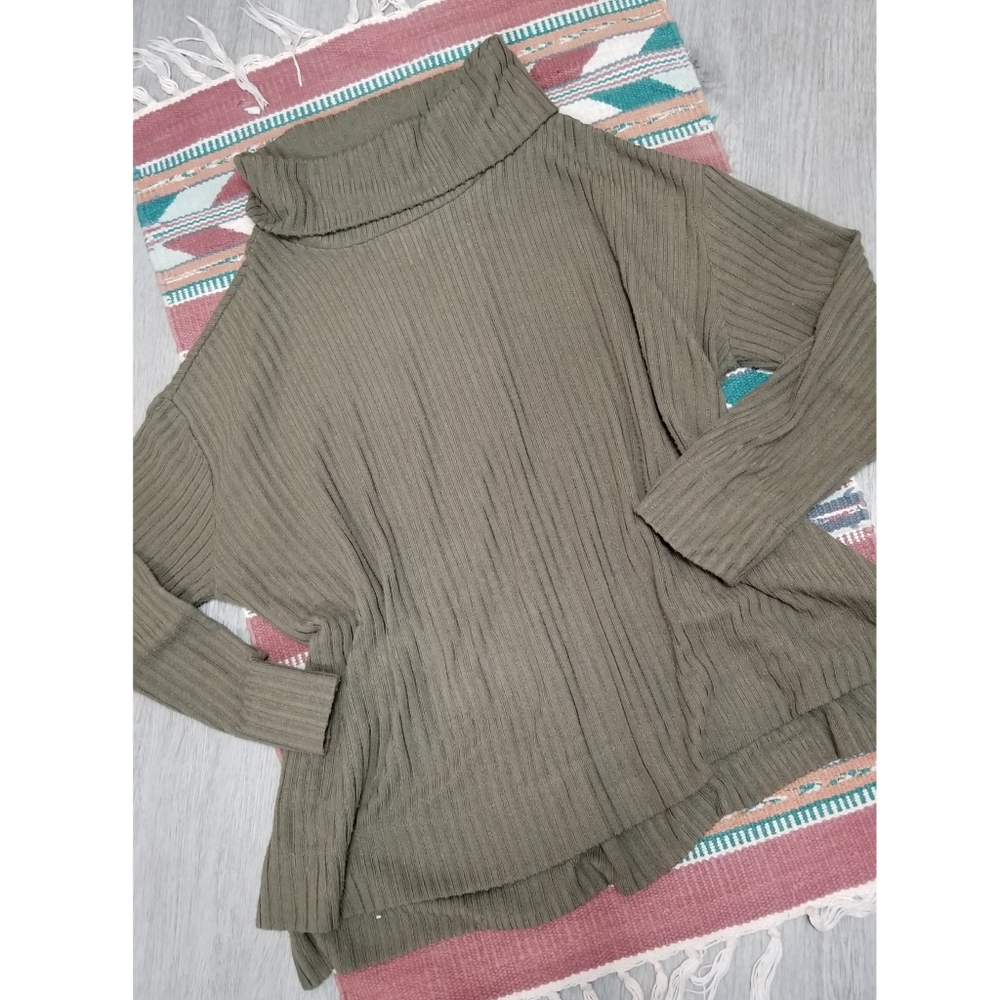 Anthropologie Turtleneck Green Ribbed